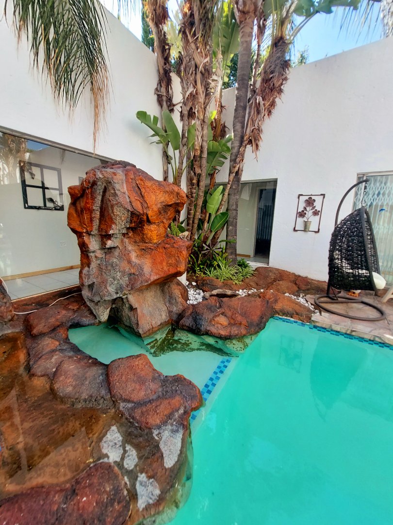 3 Bedroom Property for Sale in Flamwood North West